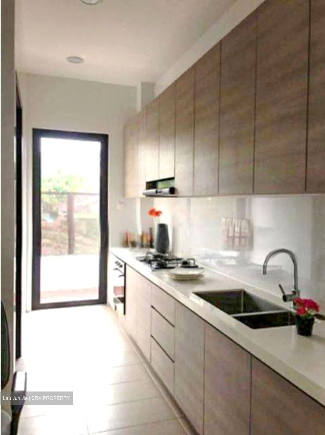 Sims Avenue East (D14), Semi-Detached #639030481